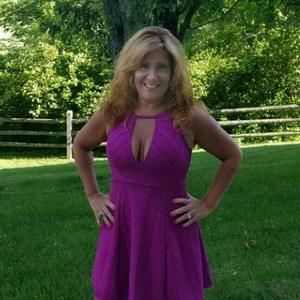 Meet your Posher, Michele